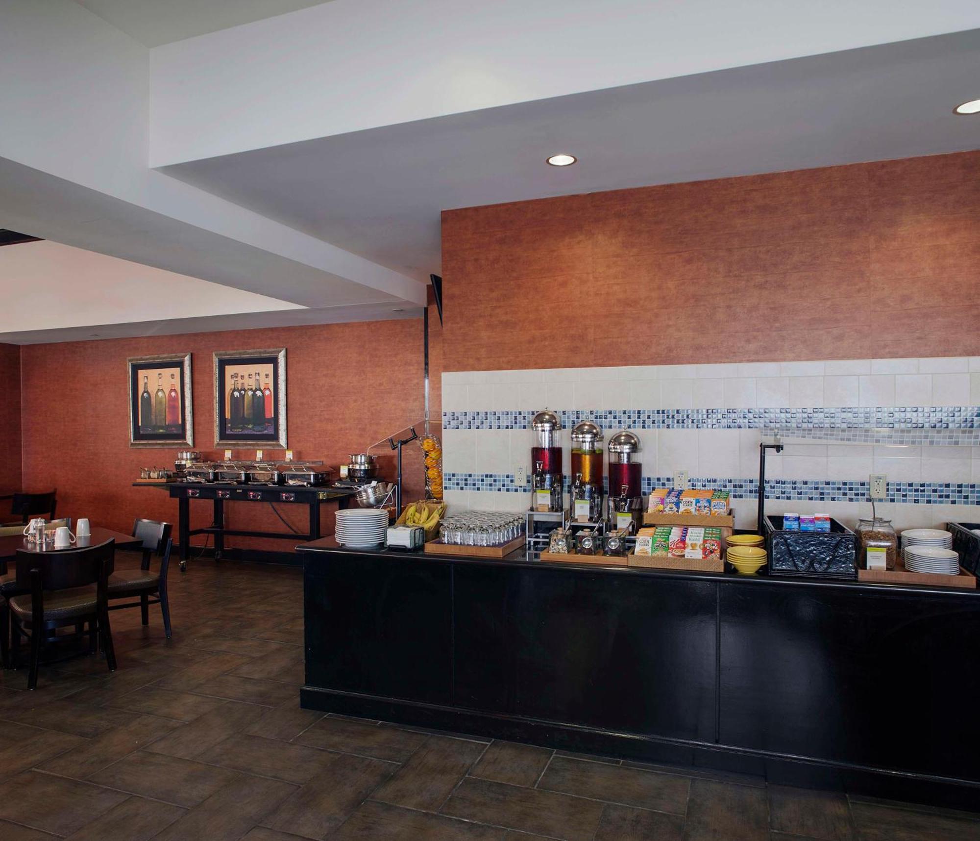 Doubletree Suites By Hilton Bentonville Exterior foto